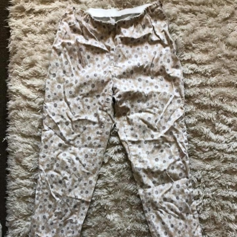 Tan daisy print pants